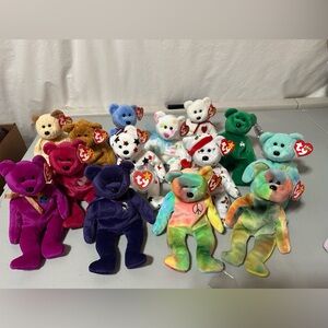 Set of 14 Ty beanie baby bears.